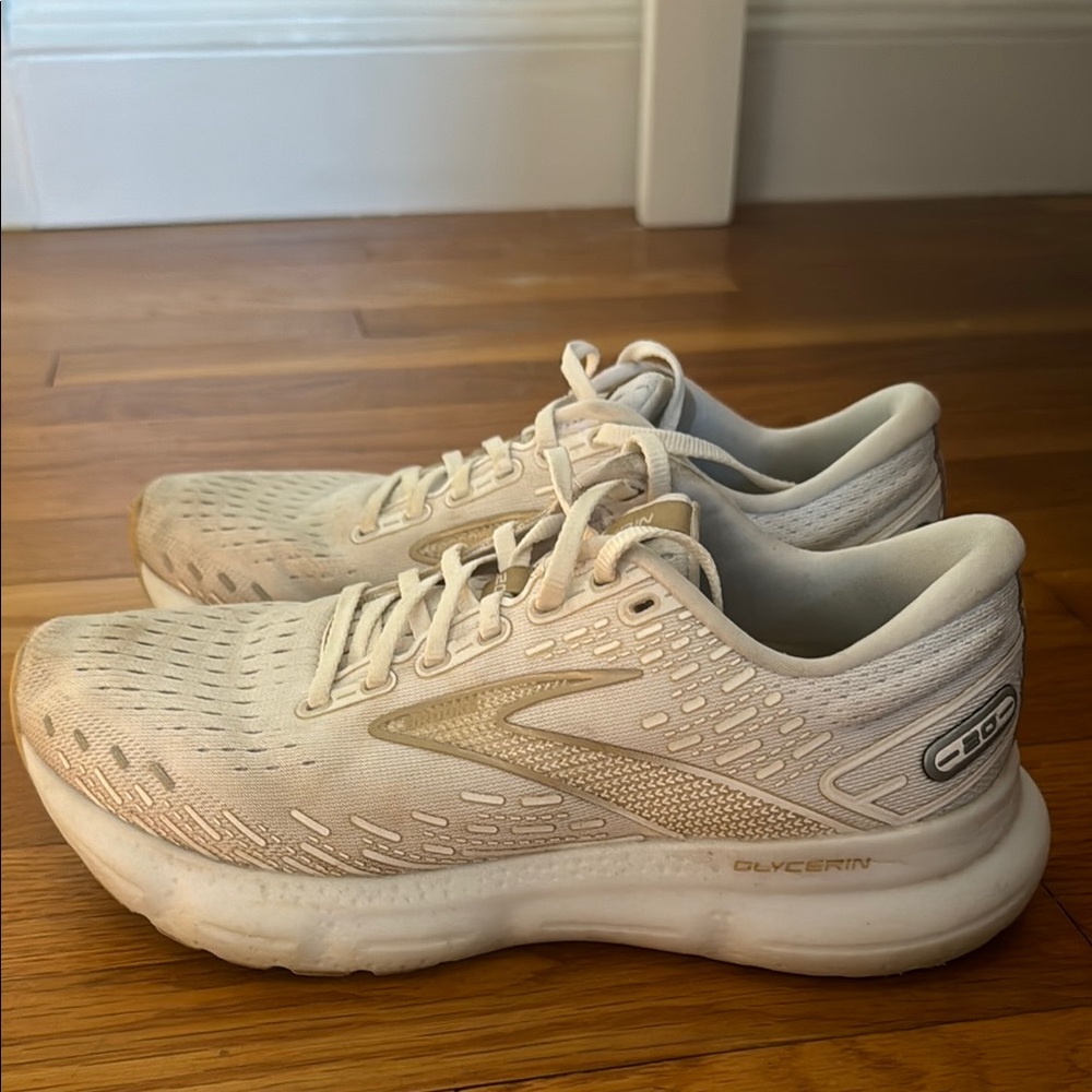 Brooks Women's Glycerin 20 Running Shoes - White